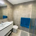 Superbe Appartement Premiere Ligne Avec Piscine