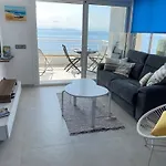 Superbe Appartement Premiere Ligne Avec Piscine