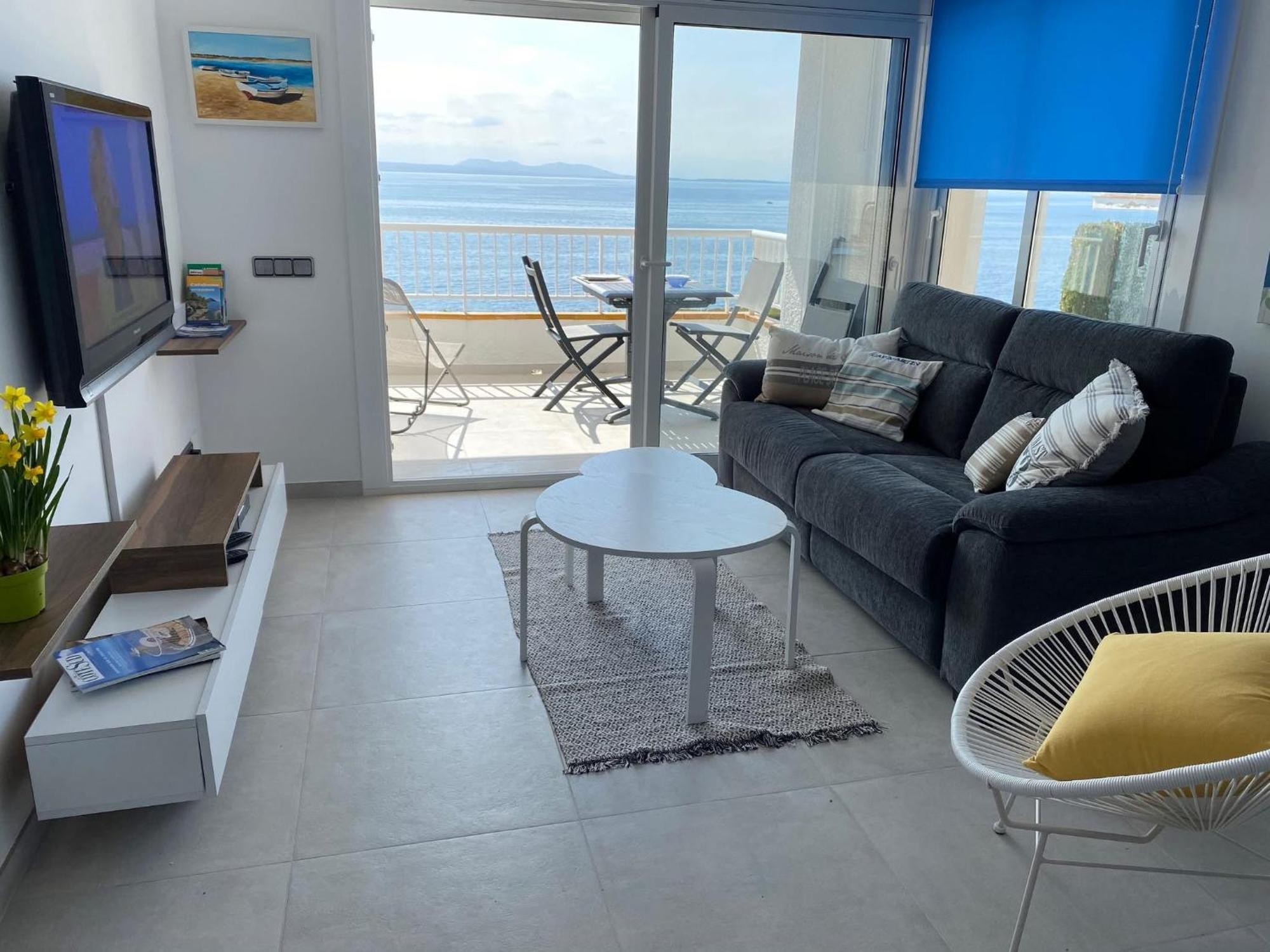 Superbe Premiere Ligne Avec Piscine Appartement Roses